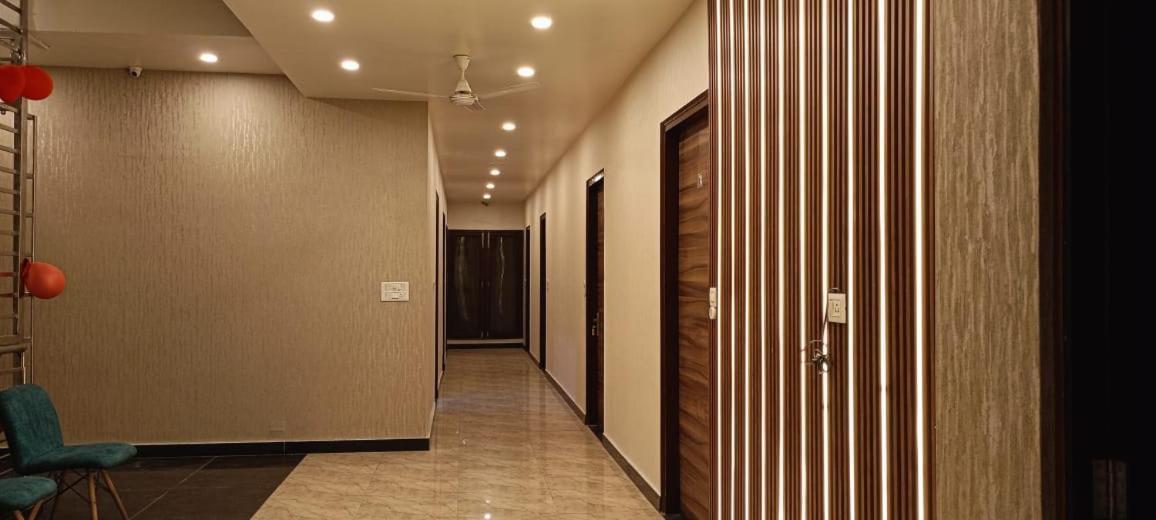 Hotel Saffron Мератх Экстерьер фото